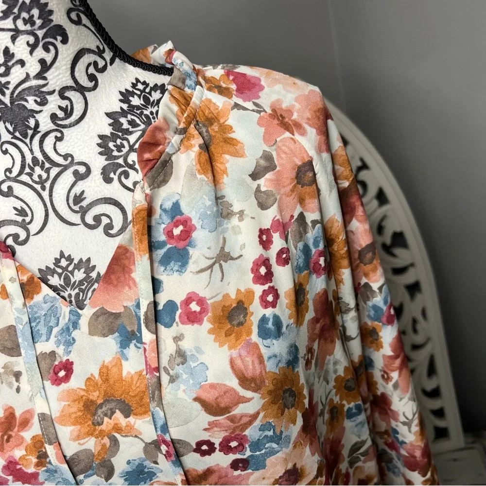 Boutique Boho Floral Mock Neck Bell Sleeve Blouse Size XL - Picture 3 of 11